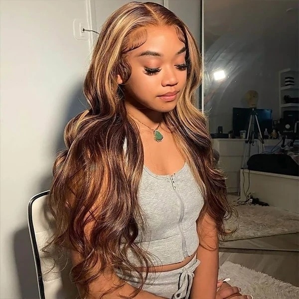 Beginner-Friendly Highlight Wigs - P4/27 Body Wave Wigs with Pre-Bleached Knots - Ready To Go