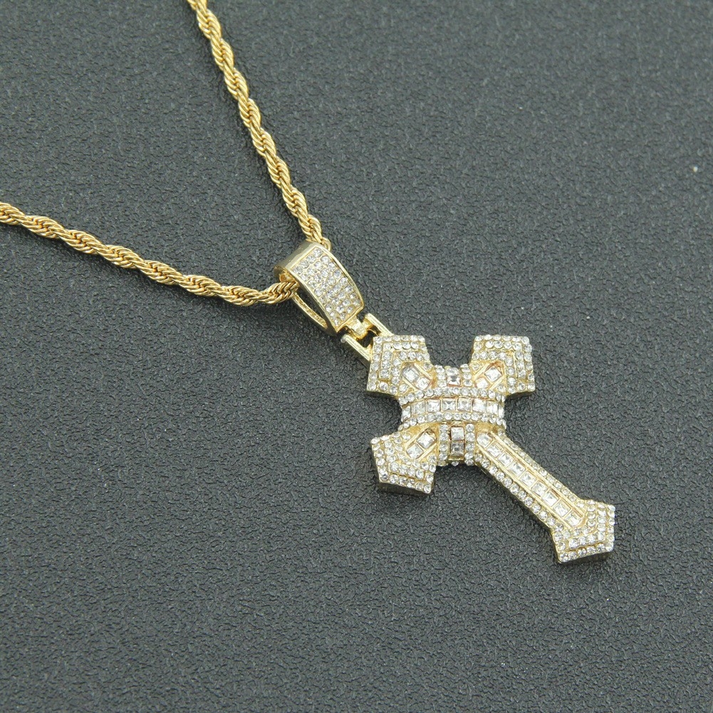 European and American Hip-hop 3D Full Diamond Cross Pendant Necklace, Personalized Nightclub Cross Pendant Necklace