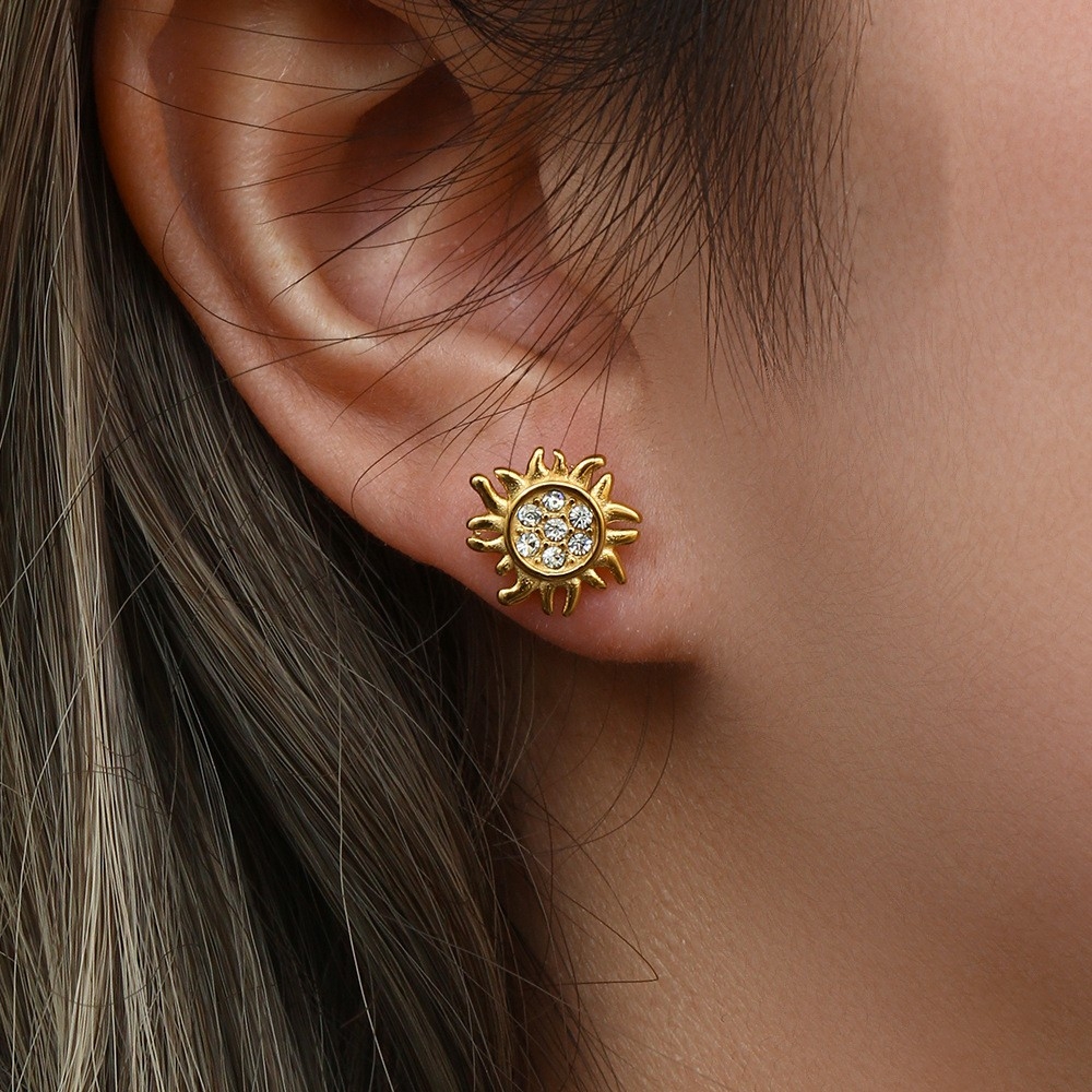 European and American Popular Fashionable Personalized Flower Ring Jewelry, Stainless Steel 18K Gold-Plated Sunflower Zircon Ear Studs