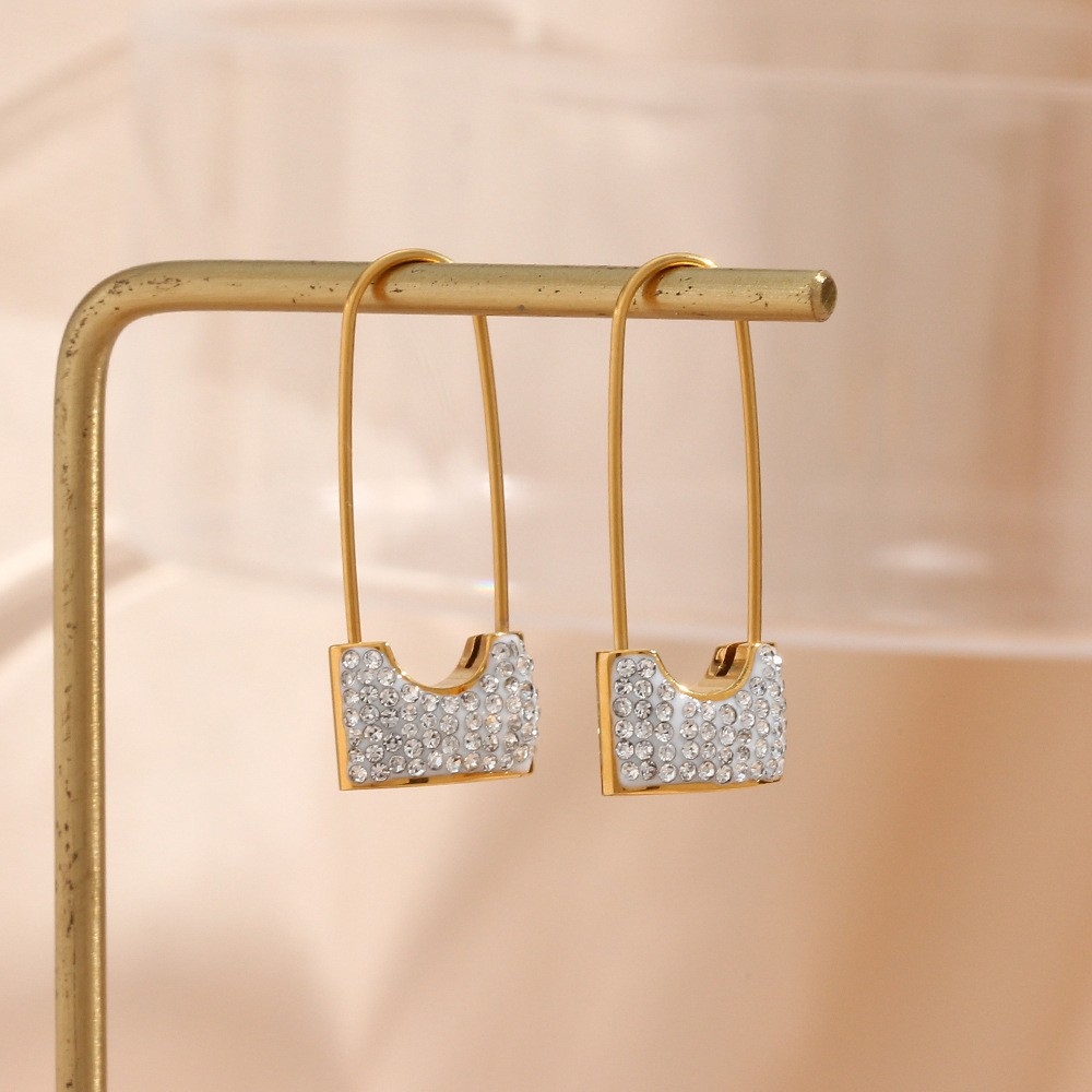 European and American INS Fashionable Personalized Earrings: Stainless Steel 18K Gold-Plated White Zircon Brooch Ear Clips