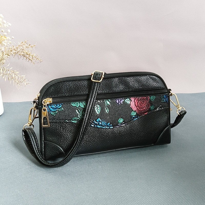 2023 New Elegant Single Shoulder Slant Small Bag Fashion Matching Shell Bag Middle-aged Mom Cell Phone Bag