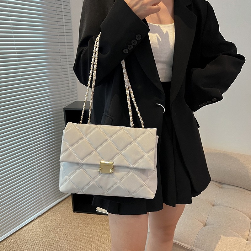 Women&#039;s Solid Color New Korean Fashion Rhombus Chain Bag, Stylish Crossbody Bag with Lock Clasp, Chic Single Shoulder Bag