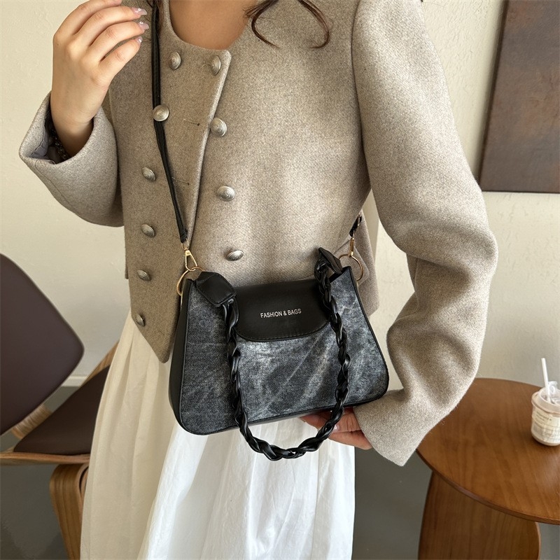 2023 Autumn New Fashionable Korean-style PU Small Square Bag with Retro Personality, Casual Single Shoulder Bag for Women