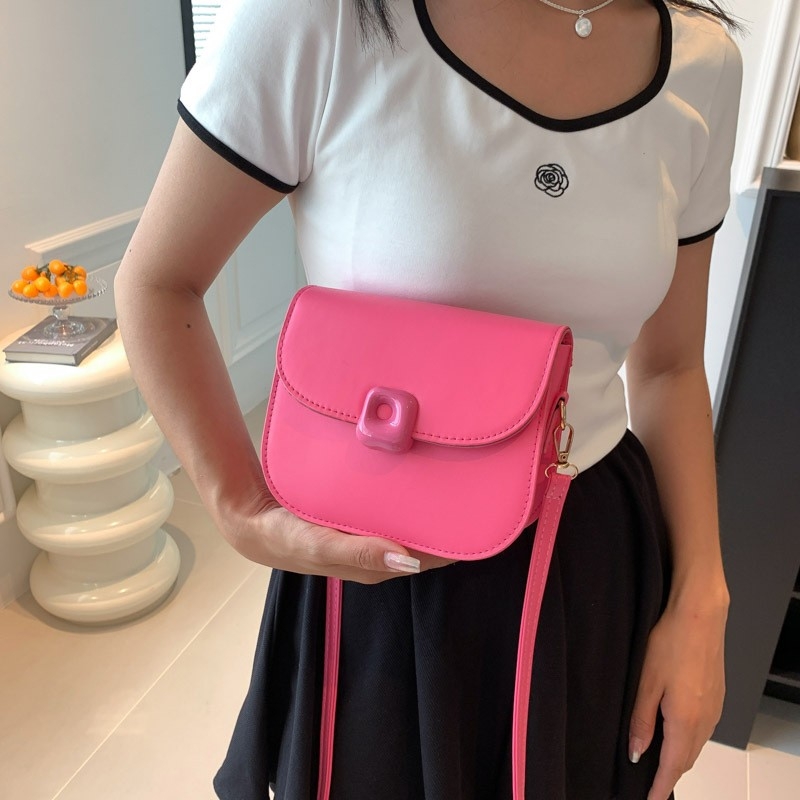 2024 Autumn/Winter New Stylish Small Square Bag: Fashionable PU Leather Bag with Textured Stitching, Ideal for Single Shoulder and Crossbody for Women