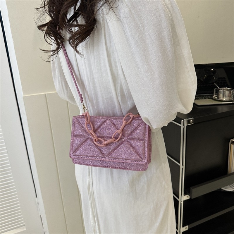 Fashionable and Popular Chain Handheld Women&#039;s Bag in 2023 New Style, Textured Embossed Solid Color Small Square Bag, Single Shoulder Crossbody Bag