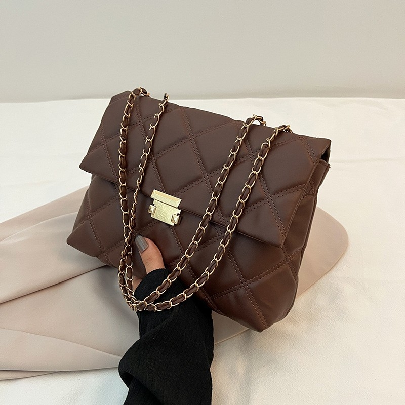 Women&#039;s New Korean Solid Rhombus Chain Crossbody, 2023: Stylish Lock Clasp Shoulder Bag Makes Statement