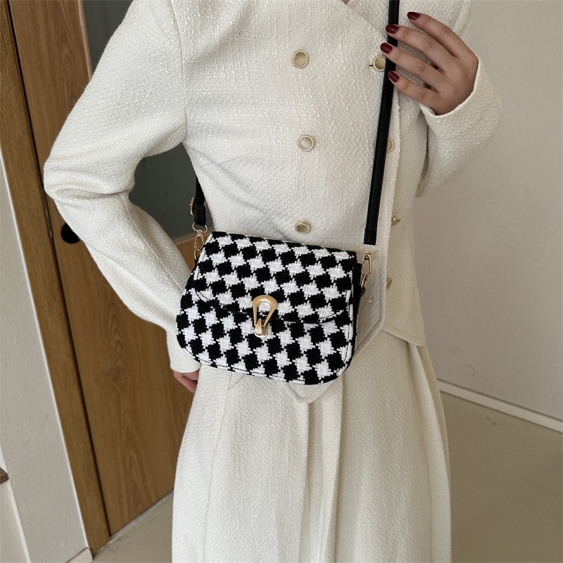 Autumn/Winter Trendy Saddle Bag for Women 2024 - New Retro Checkered Korean Style Single-Shoulder Fashionable Crossbody Small Square Bag