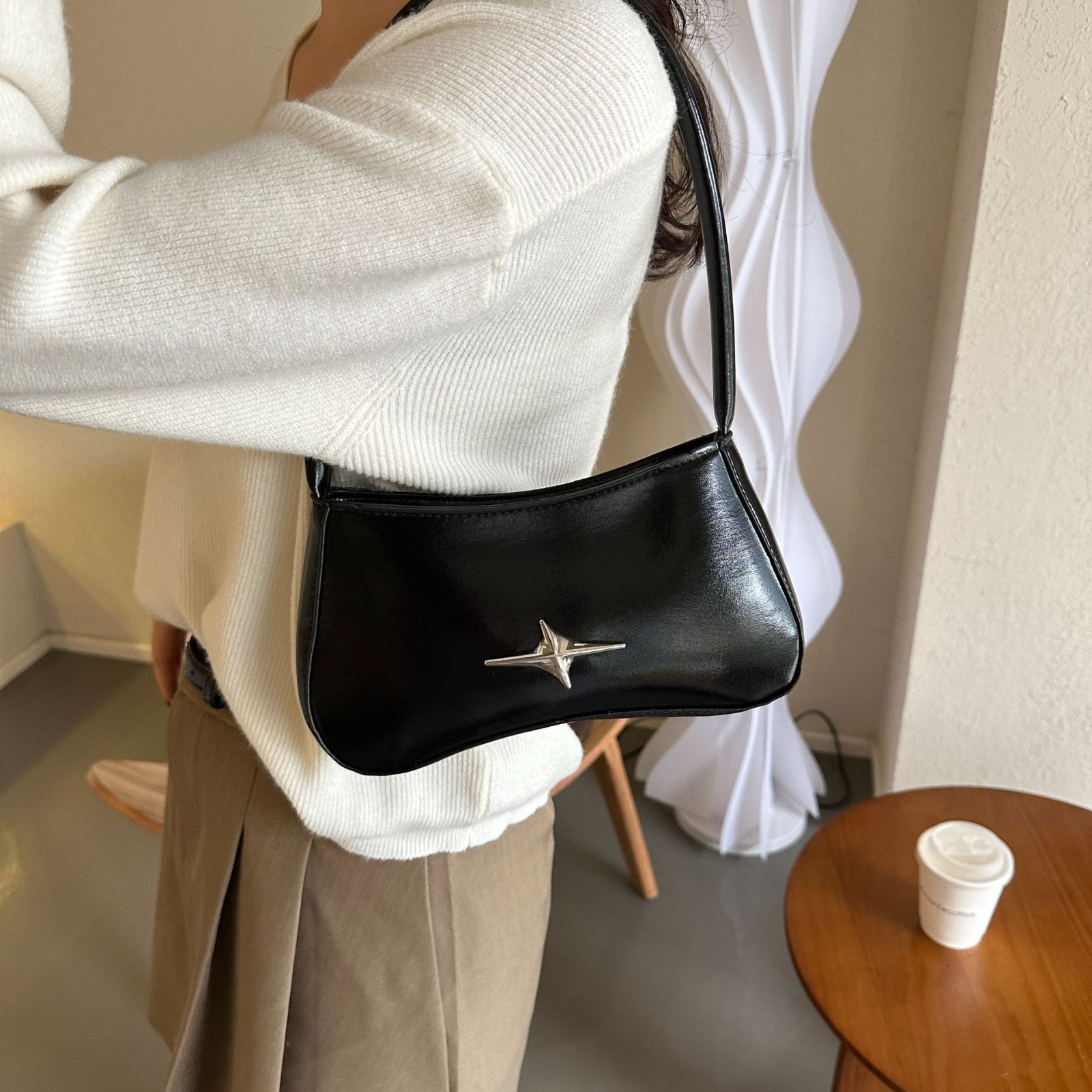 2024 New Fashion Solid Color Armpit Bag - Creative Single-Shoulder Bag, Stylish Simple Crossbody Small Square Bag