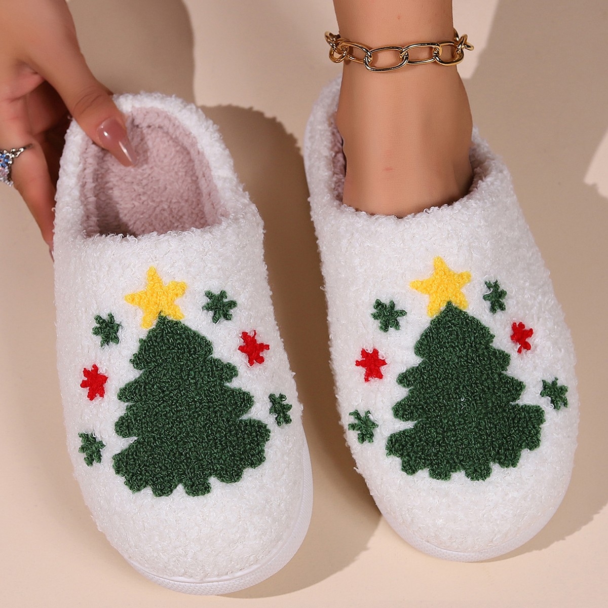 2024 New Comfortable Home Christmas Tree Warm Winter Cotton Slippers for Men and Women, Couples with Thick Soles, Thickened Anti-slip