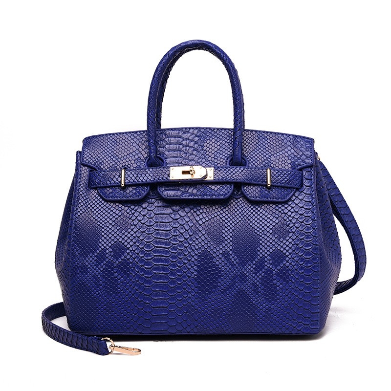 2024 New Women&#039;s Bag, European And American Fashion Snake Print Handheld Bag, Luxurious All-Match Single Shoulder Crossbody Bag Wholesale